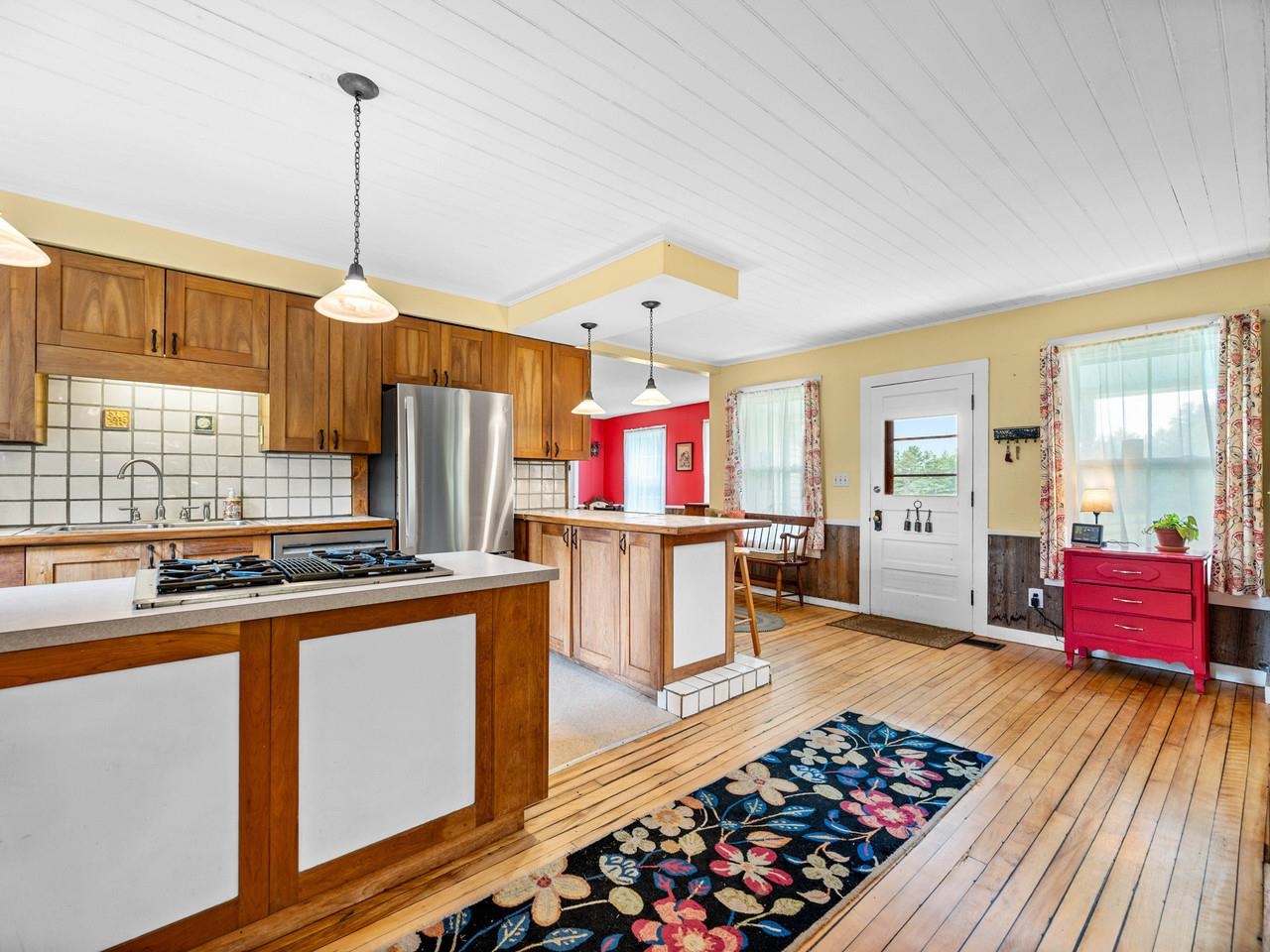 858 East Hill Road Plainfield, VT 05667 - Photo 5 of 60