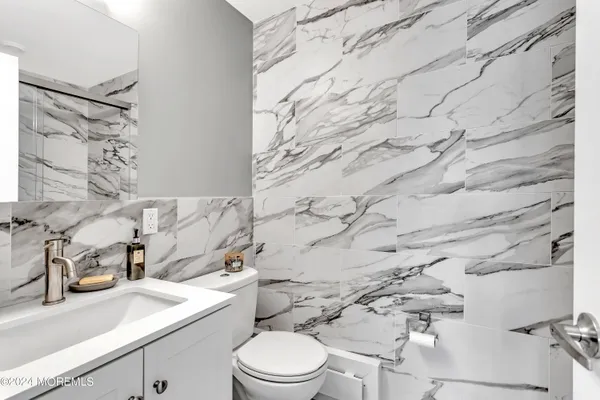 $2,000 | 1706 Park Avenue, Unit 4C, Asbury Park, NJ 07712