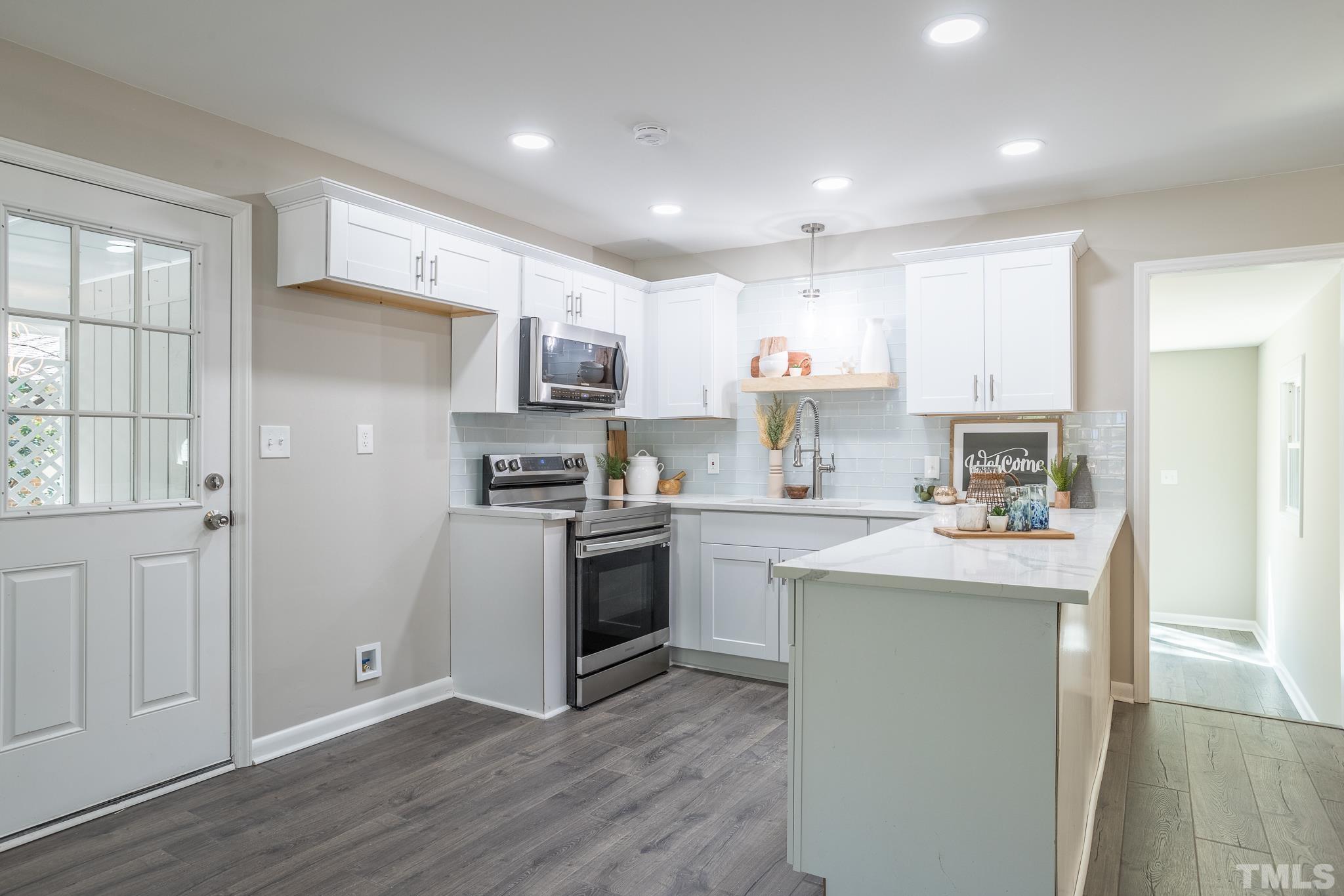 612 Peyton Street Raleigh, NC 27610 - Photo 11 of 37 Gallery Image 11