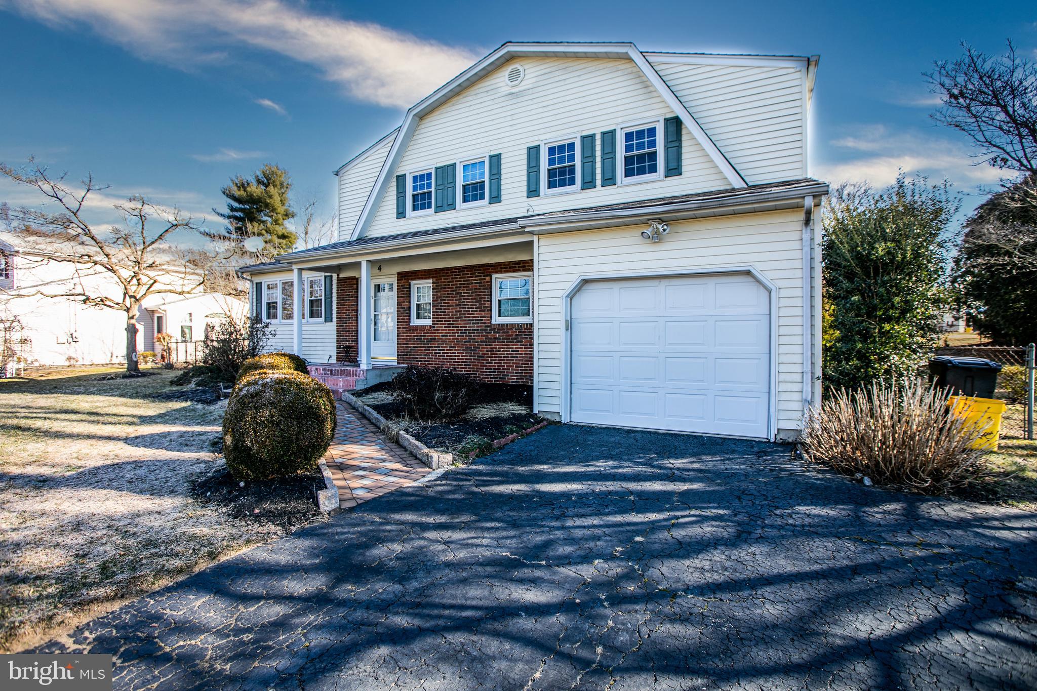 4 Wolfpack Road Trenton, NJ 08619 - Photo 3 of 30