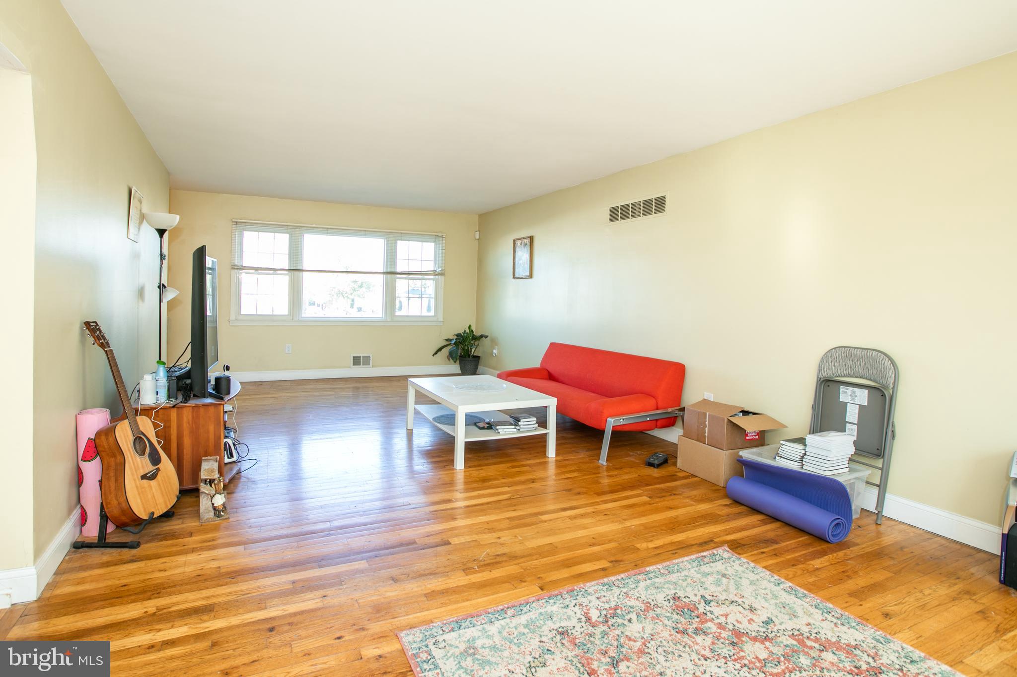 4 Wolfpack Road Trenton, NJ 08619 - Photo 5 of 30