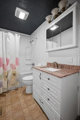 $219,000 | 5641 Larch Drive, Jackson, MI 49201