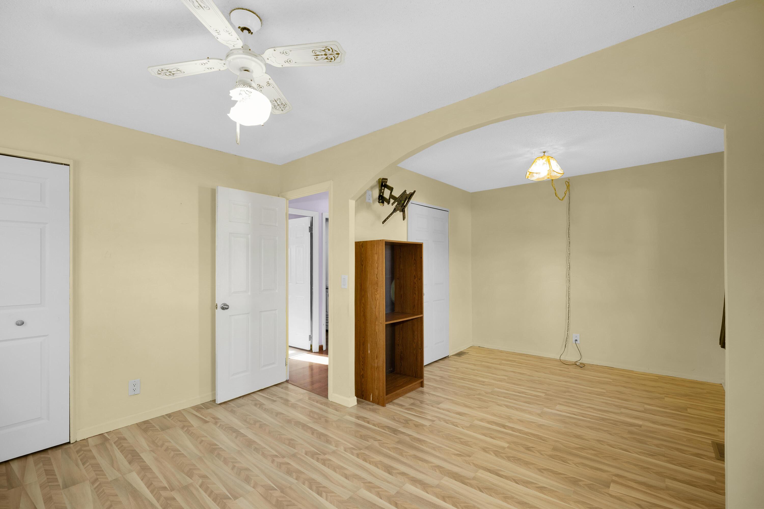 5641 Larch Drive Jackson, MI 49201 - Photo 13 of 33 Primary Bedroom 1