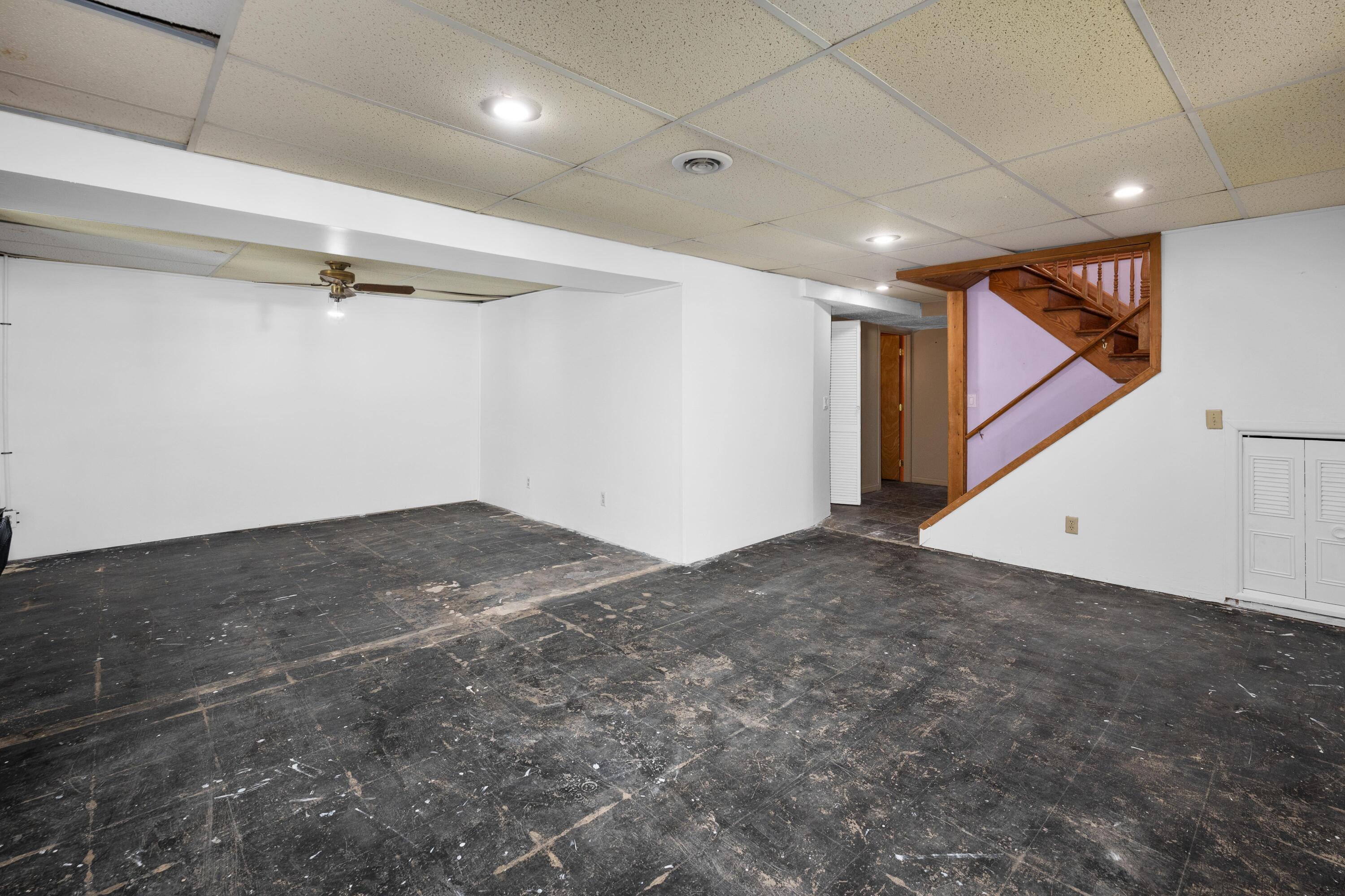 5641 Larch Drive Jackson, MI 49201 - Photo 18 of 33 Downstairs - Rec Room 1