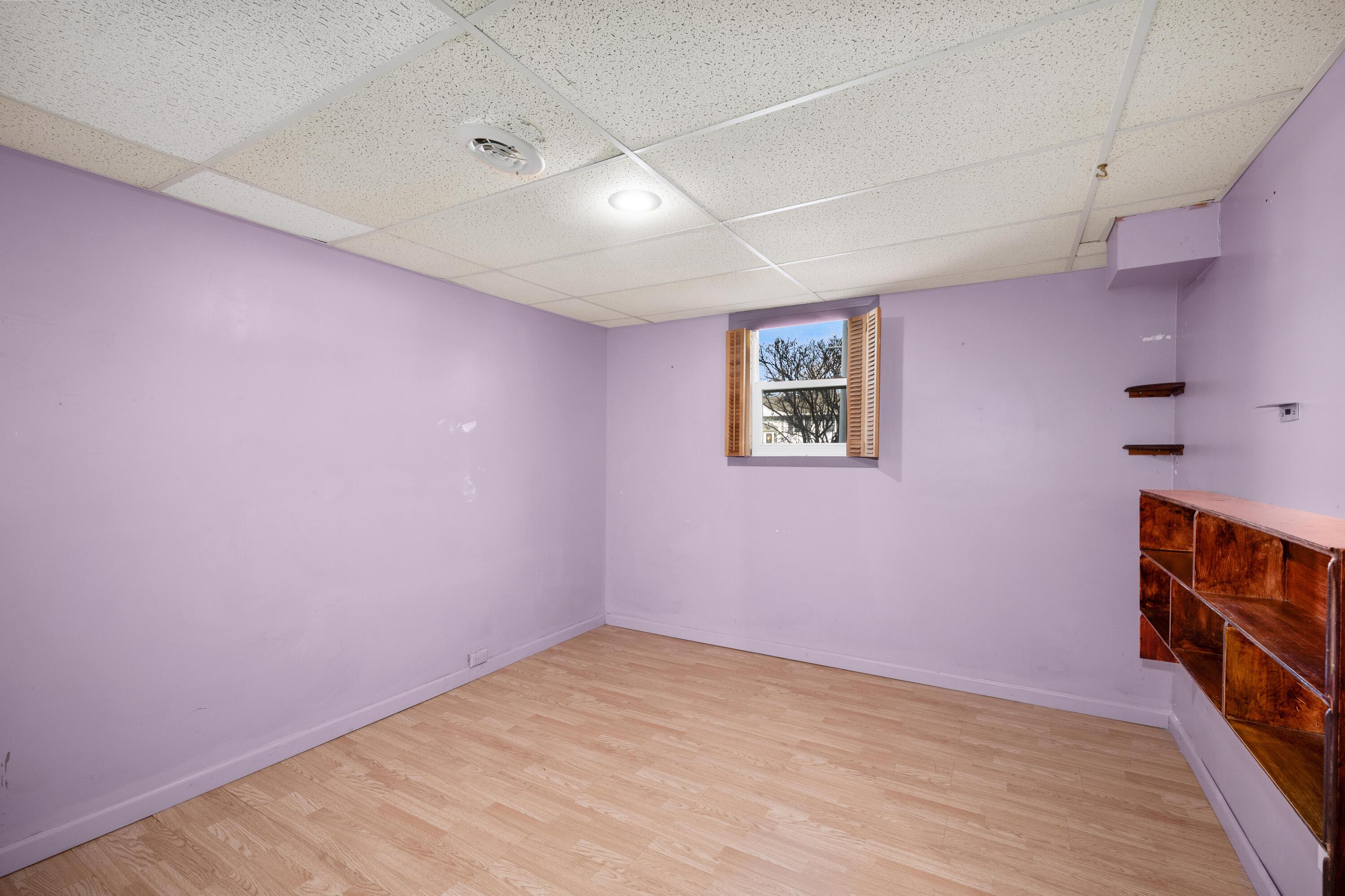 5641 Larch Drive Jackson, MI 49201 - Photo 20 of 33 Downstairs - Bedroom 1
