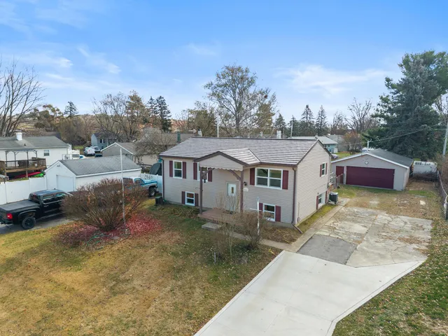 $219,000 | 5641 Larch Drive, Jackson, MI 49201