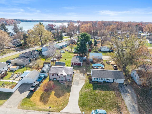 $219,000 | 5641 Larch Drive, Jackson, MI 49201