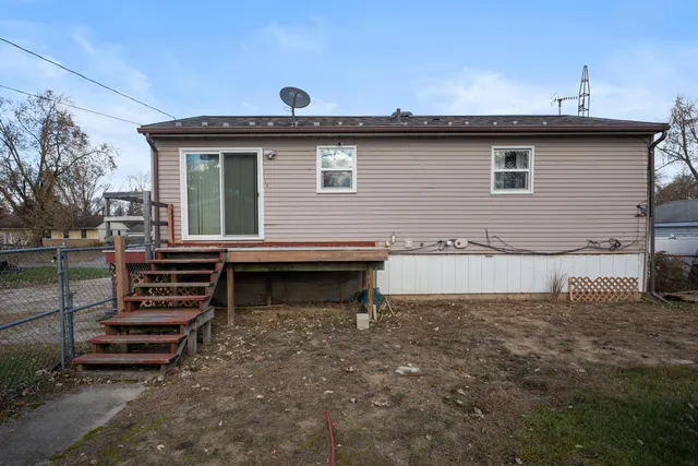 $219,000 | 5641 Larch Drive, Jackson, MI 49201