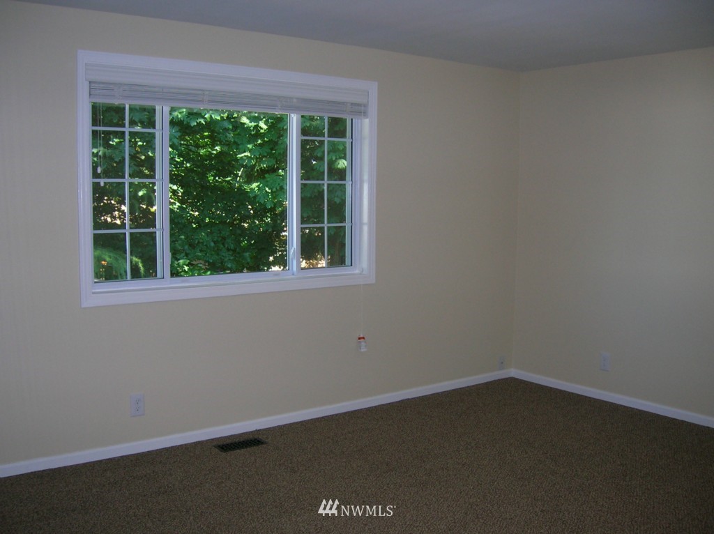 21819 8th Place West Bothell, WA 98021 - Photo 7 of 15