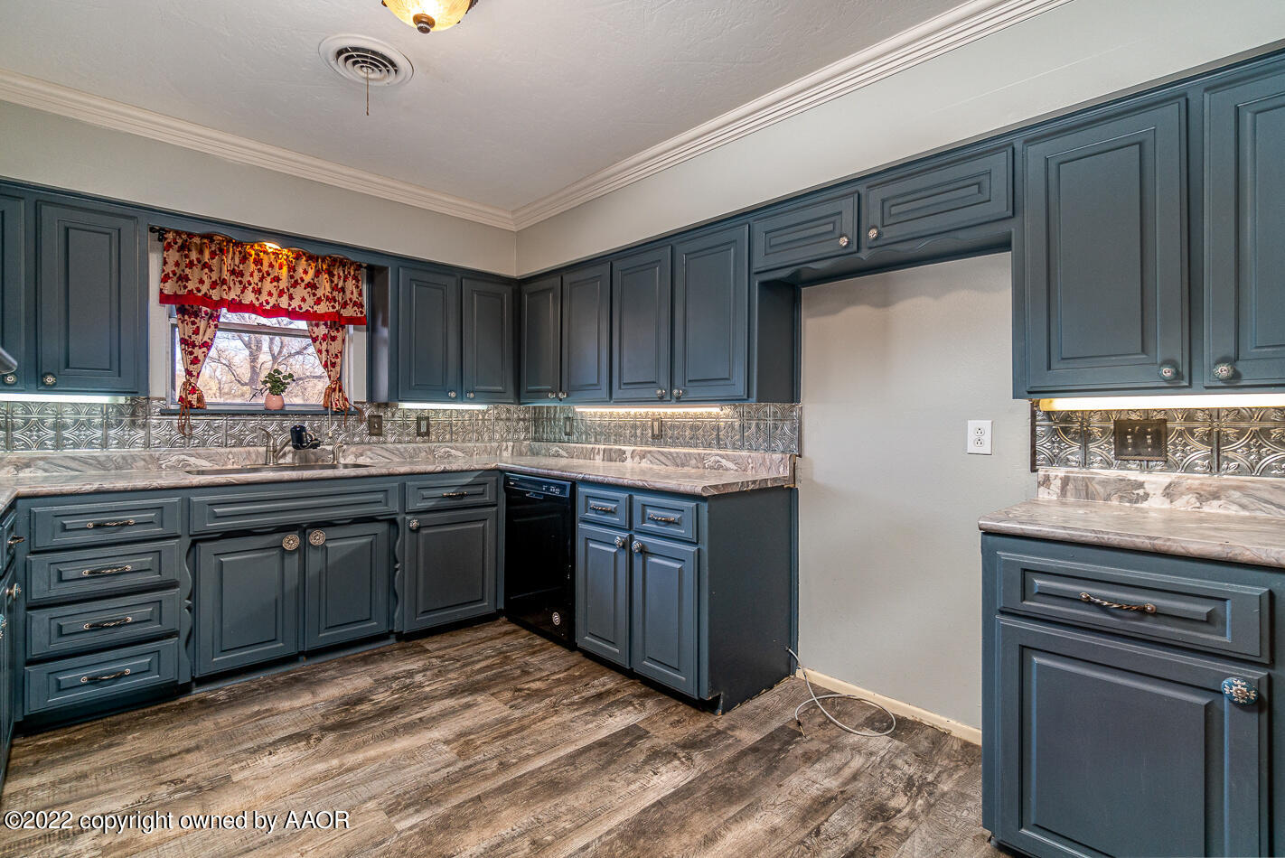 3700 Kingston Road Amarillo, TX 79109 - Photo 13 of 26 Kitchen View 3