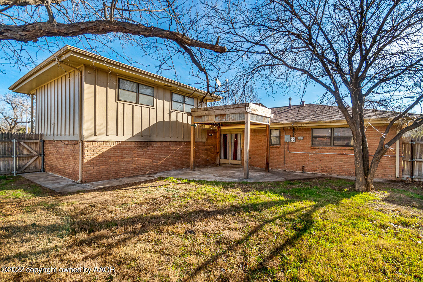 3700 Kingston Road Amarillo, TX 79109 - Photo 25 of 26 Backyard View 2