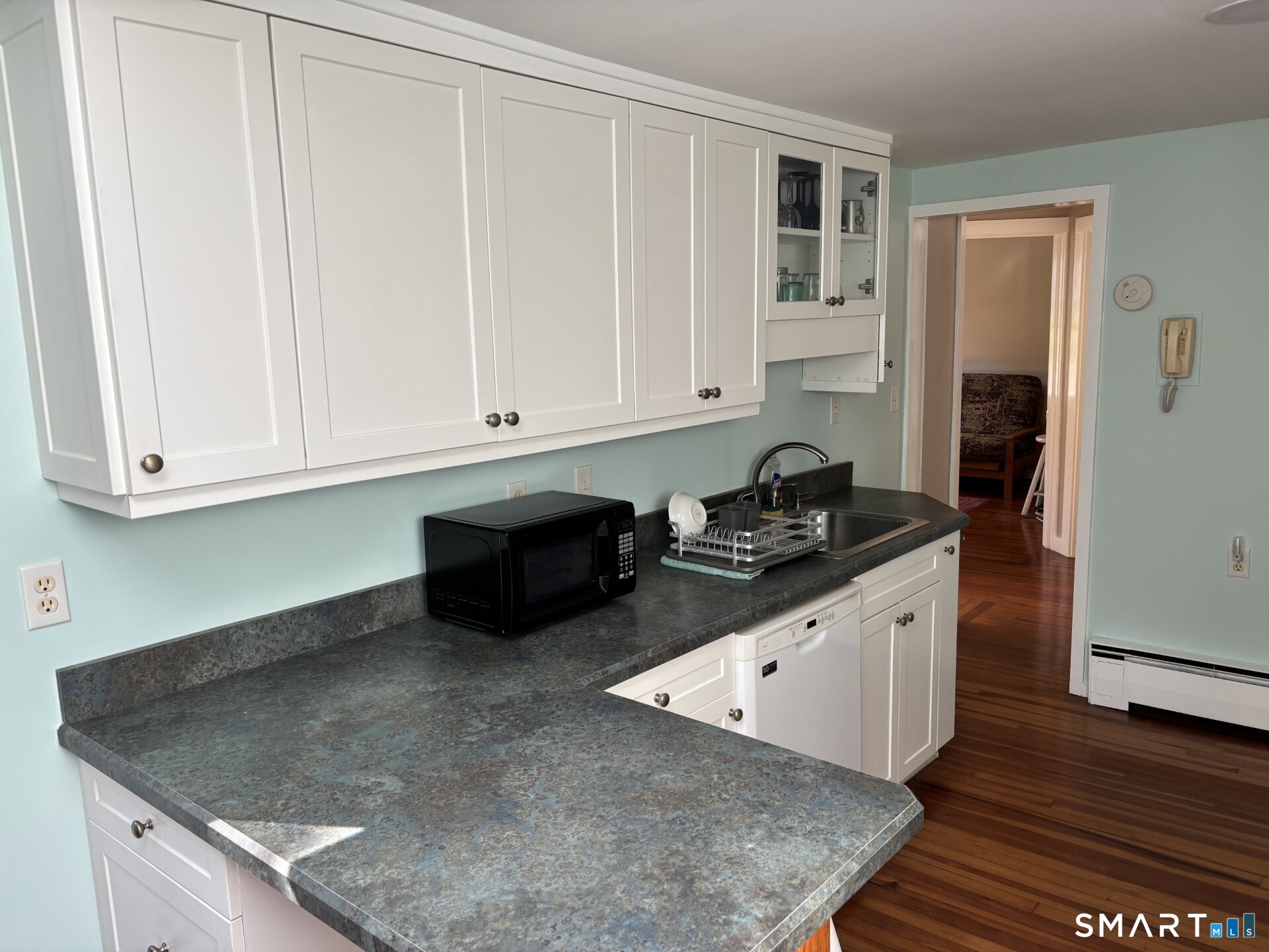 149 Old Sachems Head Road Guilford, CT 06437 - Photo 7 of 24