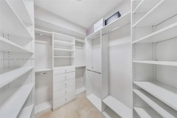 $5,300 | 20000 East Country Club Drive, Unit 311, Aventura, FL 33180