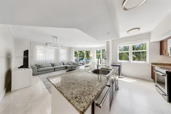 $5,300 | 20000 East Country Club Drive, Unit 311, Aventura, FL 33180