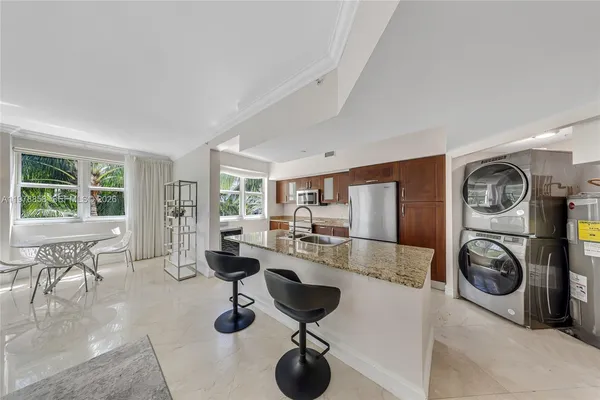 $5,300 | 20000 East Country Club Drive, Unit 311, Aventura, FL 33180