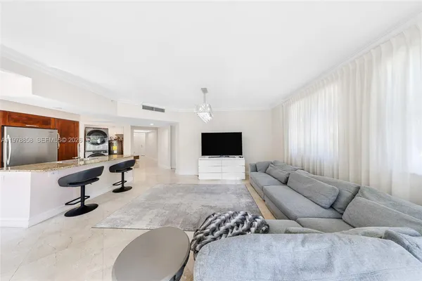 $5,300 | 20000 East Country Club Drive, Unit 311, Aventura, FL 33180