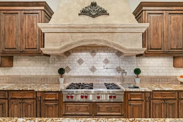 $5,470,000 | 210 Riverwood, Boerne, TX 78006