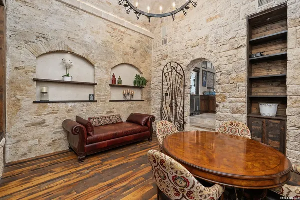 $5,470,000 | 210 Riverwood, Boerne, TX 78006