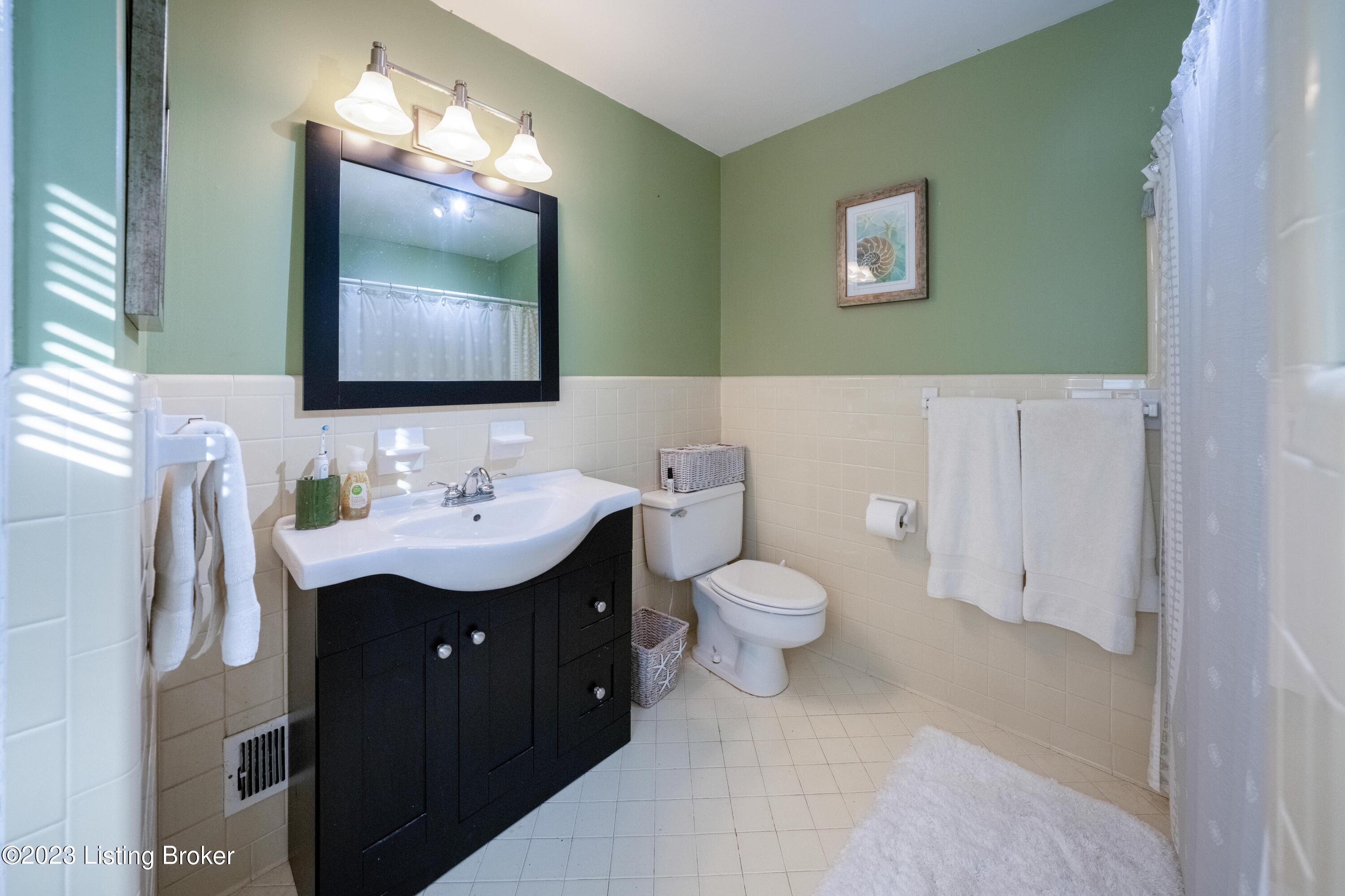 2316 Branning Road Louisville, KY 40222 - Photo 24 of 41 2316 Branning Rd-23