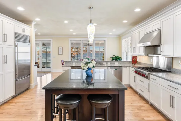 $3,849,000 | W3024 Longview Green Lake, Markesan, WI 53946