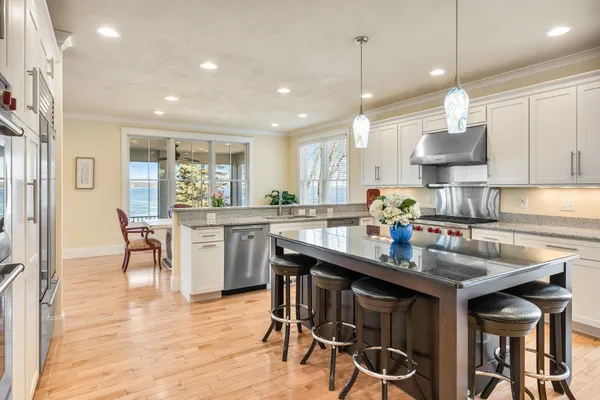 $3,849,000 | W3024 Longview Green Lake, Markesan, WI 53946