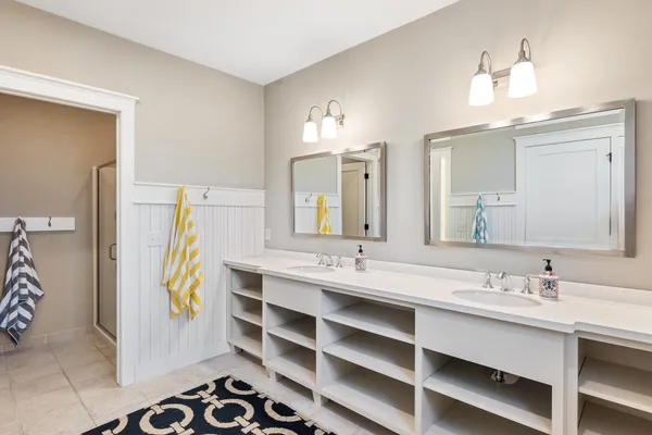 $3,849,000 | W3024 Longview Green Lake, Markesan, WI 53946