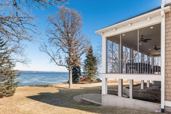 $3,849,000 | W3024 Longview Green Lake, Markesan, WI 53946