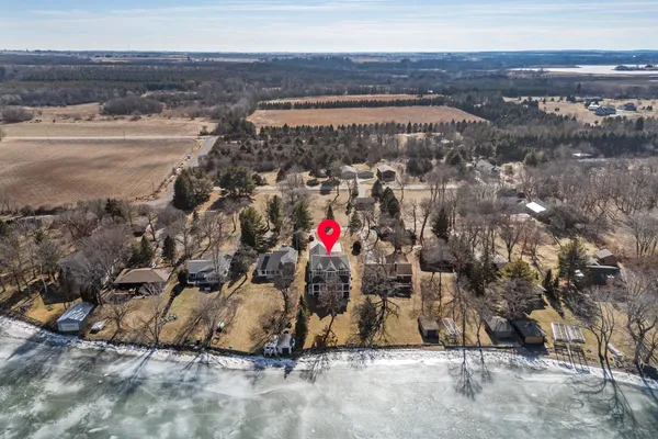 $3,849,000 | W3024 Longview Green Lake, Markesan, WI 53946