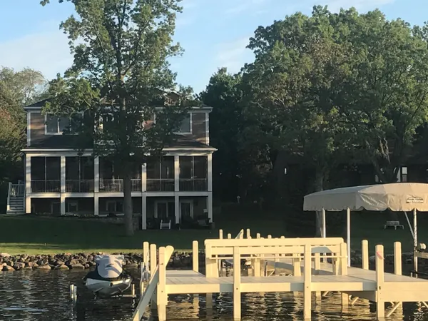 $3,849,000 | W3024 Longview Green Lake, Markesan, WI 53946