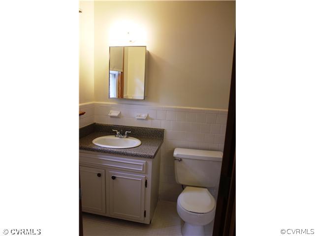 4885 Burnham Road Richmond, VA 23234 - Photo 10 of 21 Master Bath