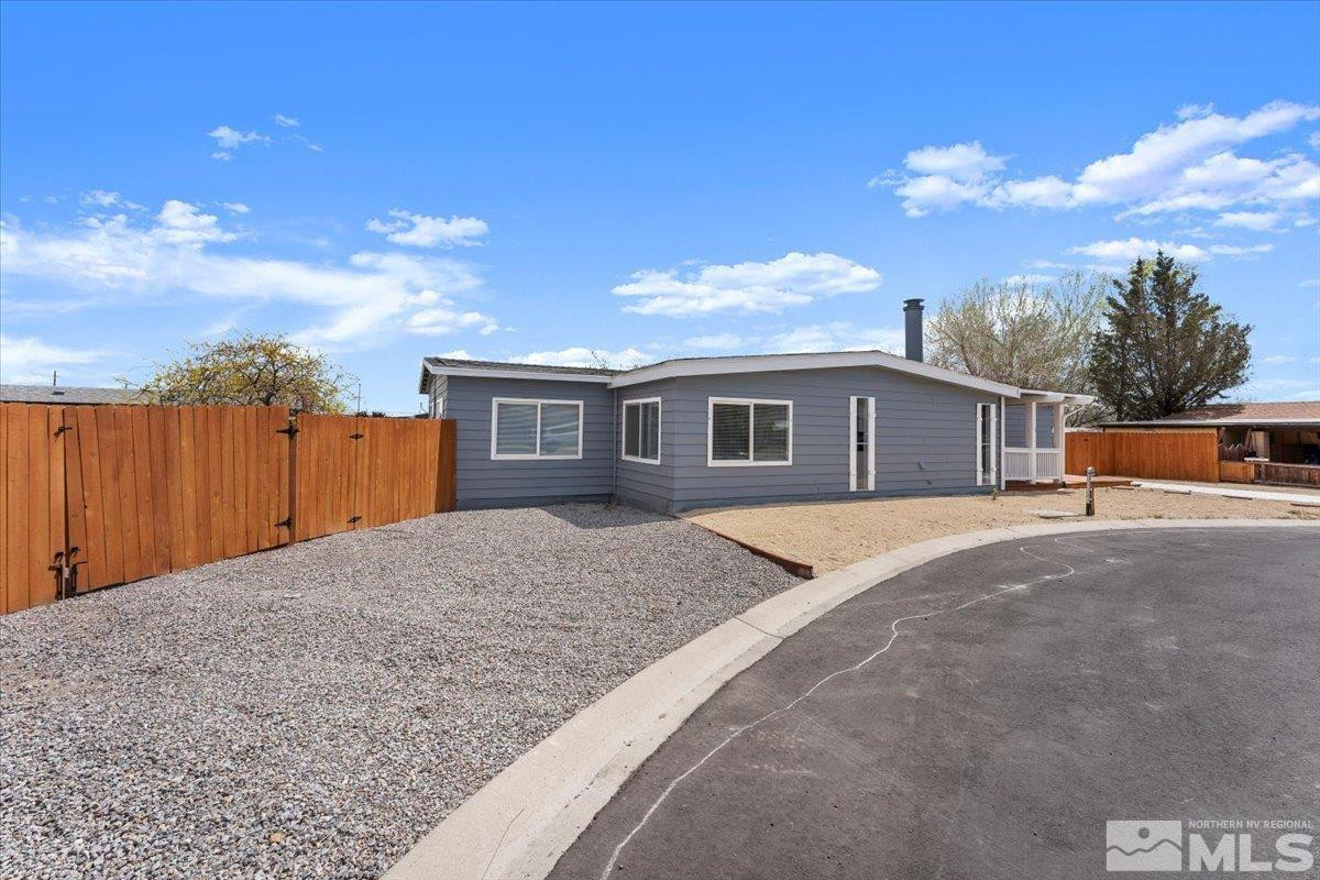 350 Randon Court Fernley, NV 89408 - Photo 3 of 40 Photo 3