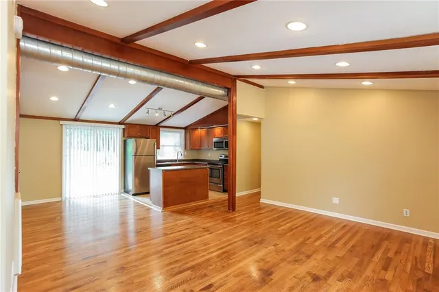 $1,910 | 5612 North Euclid Avenue, Kansas City, MO 64118