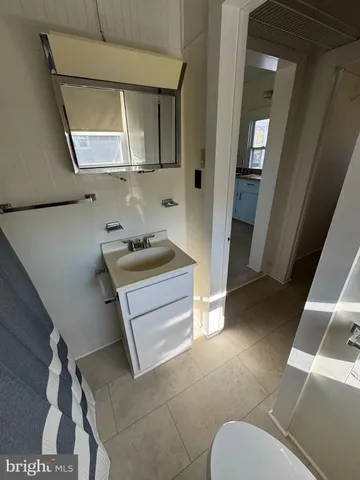 a bathroom with a toilet