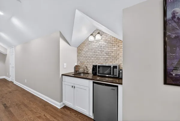 $1,400,000 | 318 Hurst Drive, Old Hickory, TN 37138