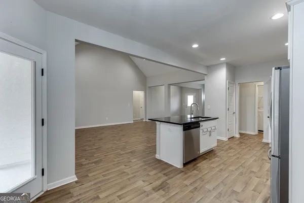 a view of an empty walk in closet