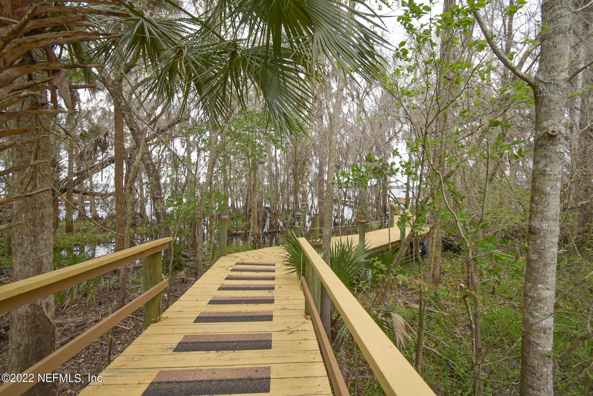 566 Clifton Road Crescent City, FL 32112 - Photo 11 of 41