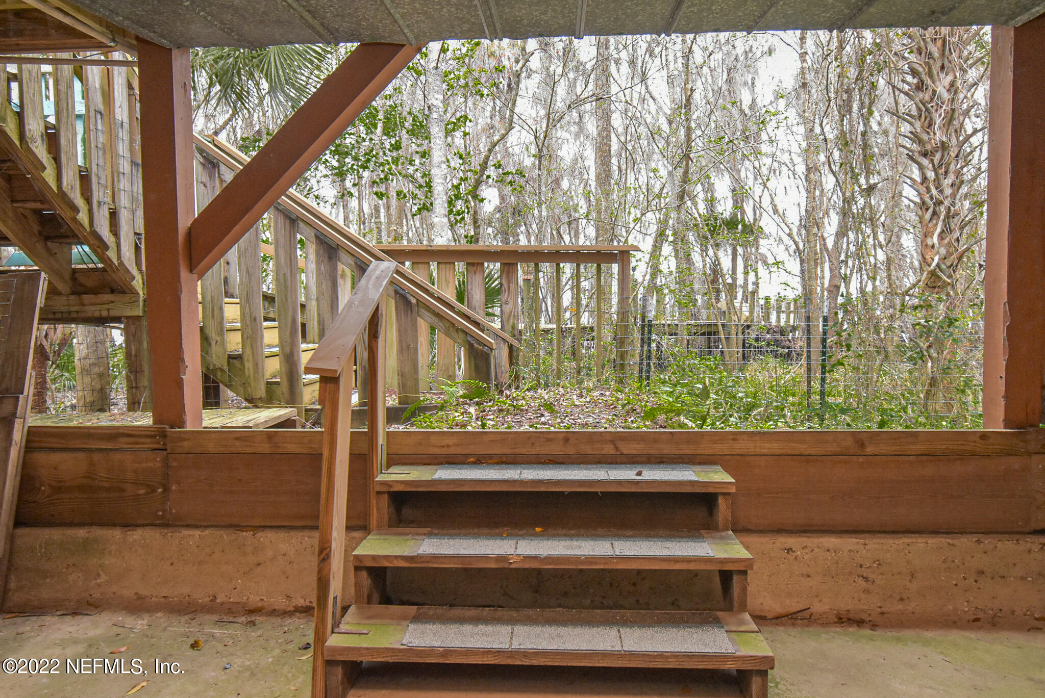 566 Clifton Road Crescent City, FL 32112 - Photo 38 of 41 a view of entryway