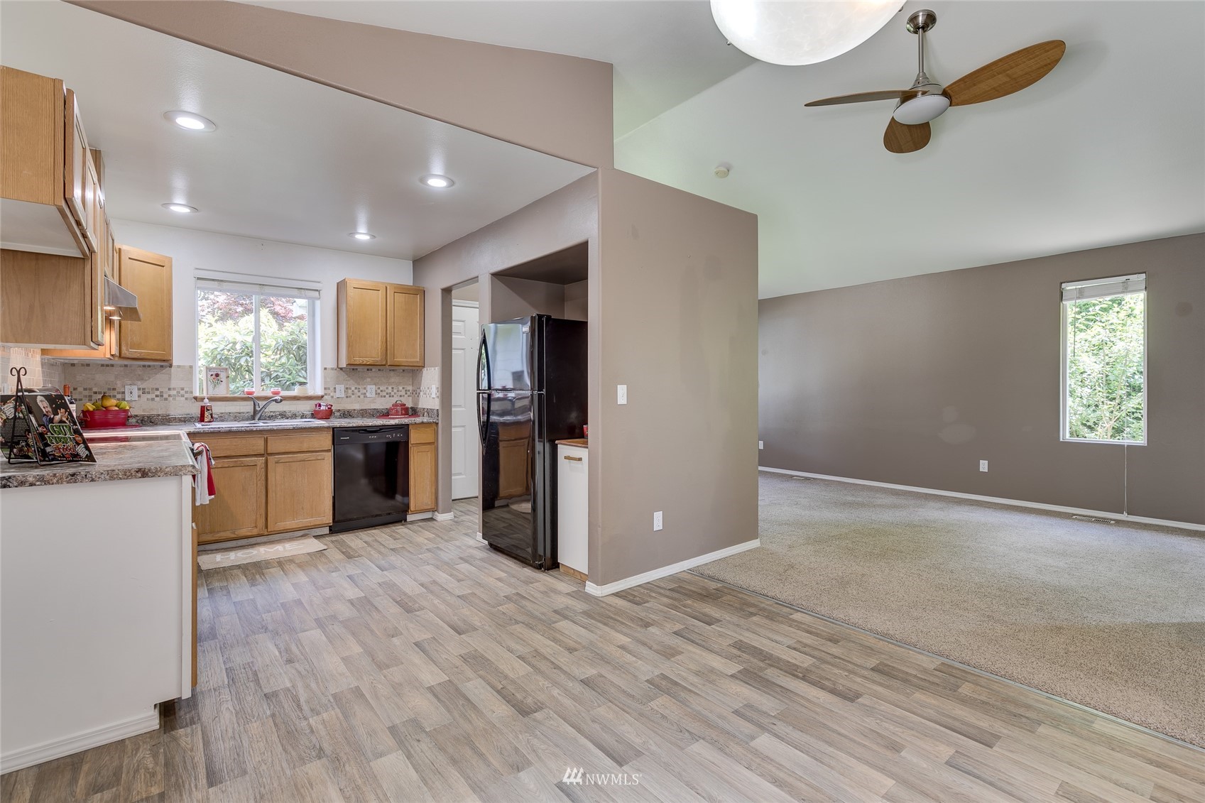 17258 Mountain View Road Southeast Monroe, WA 98272 - Photo 9 of 25 Gallery Image 9
