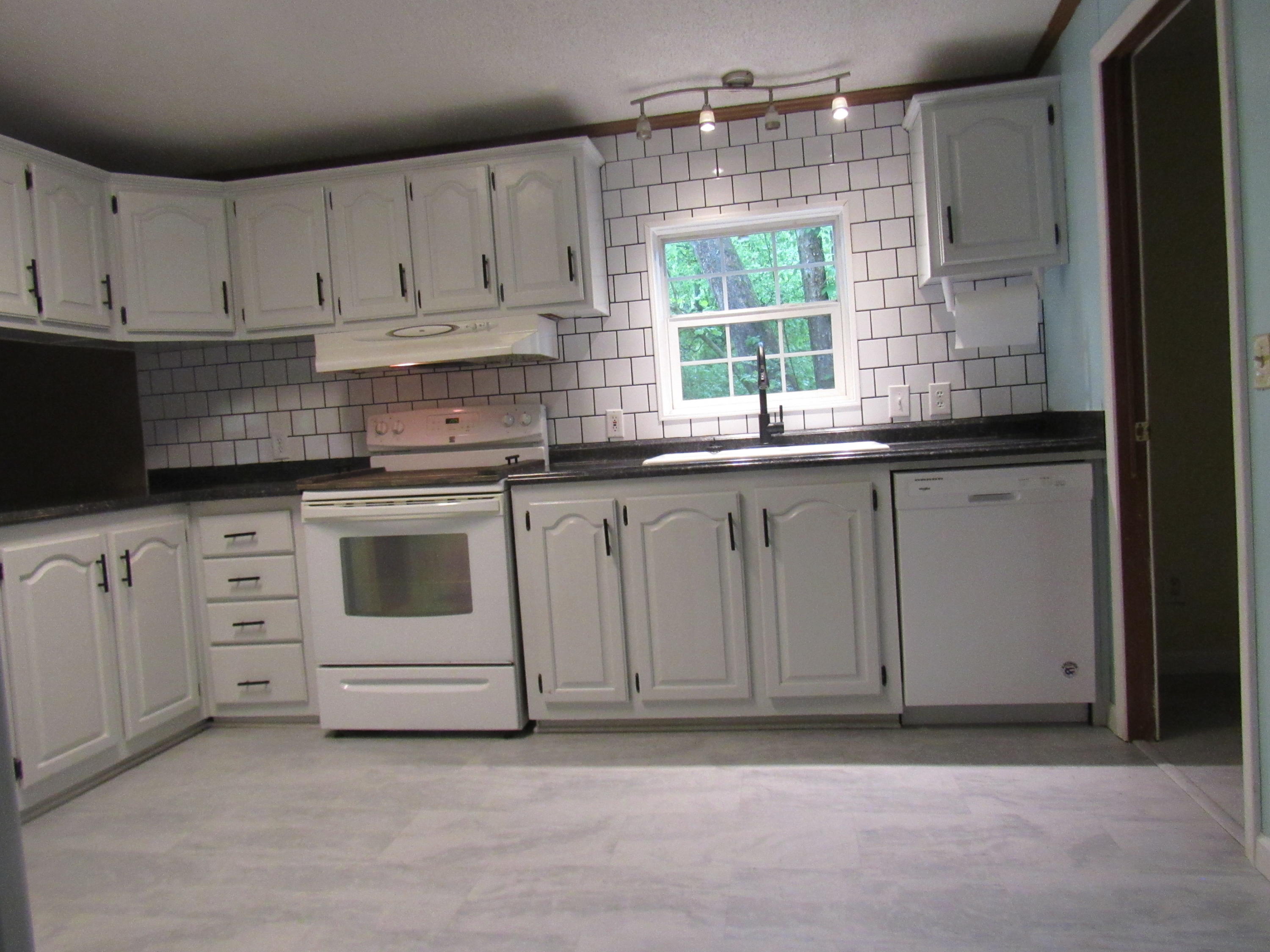 820 Bluff Road Harriman, TN 37748 - Photo 14 of 32 Kitchen