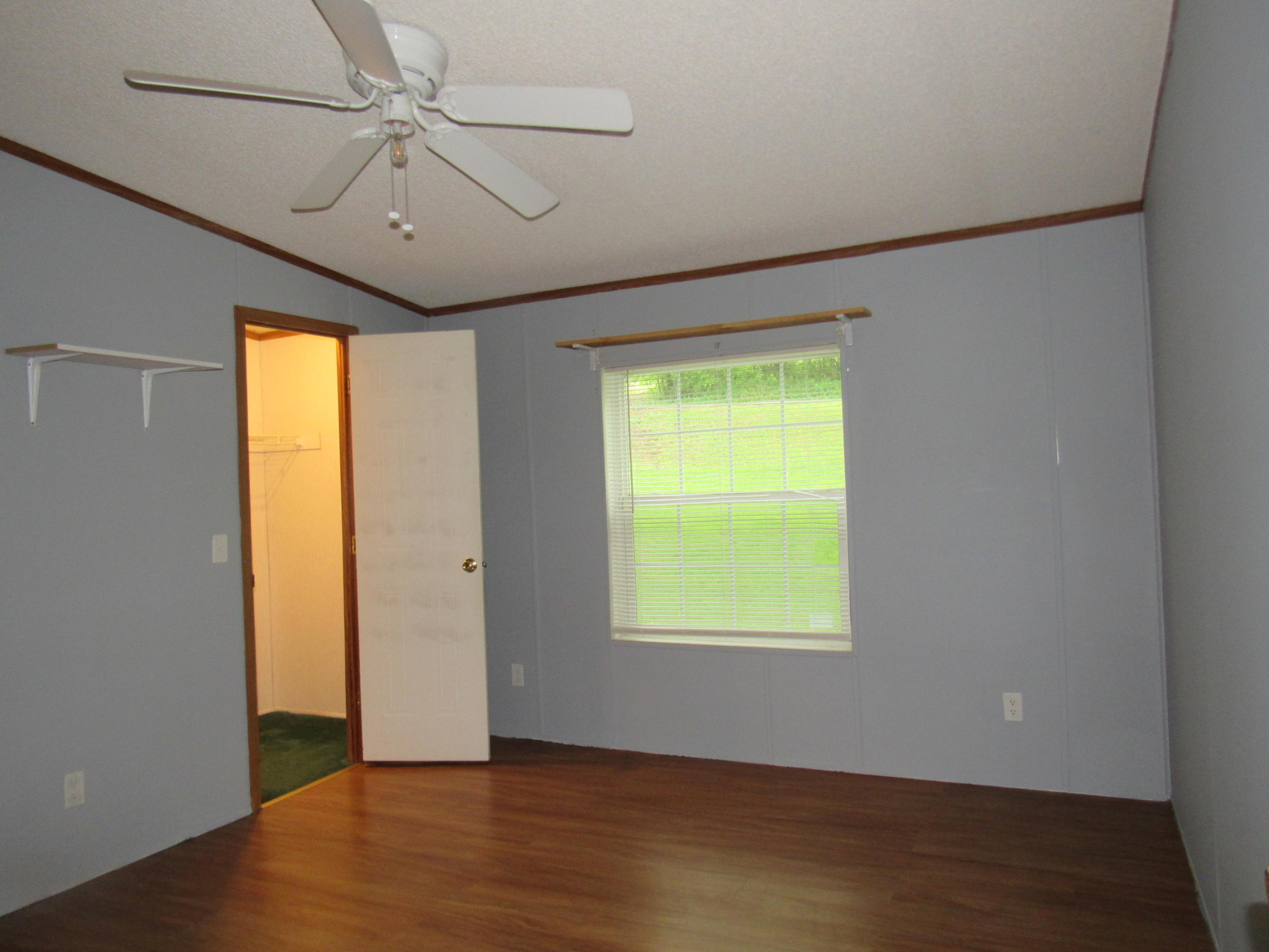 820 Bluff Road Harriman, TN 37748 - Photo 23 of 32 Bedroom 3