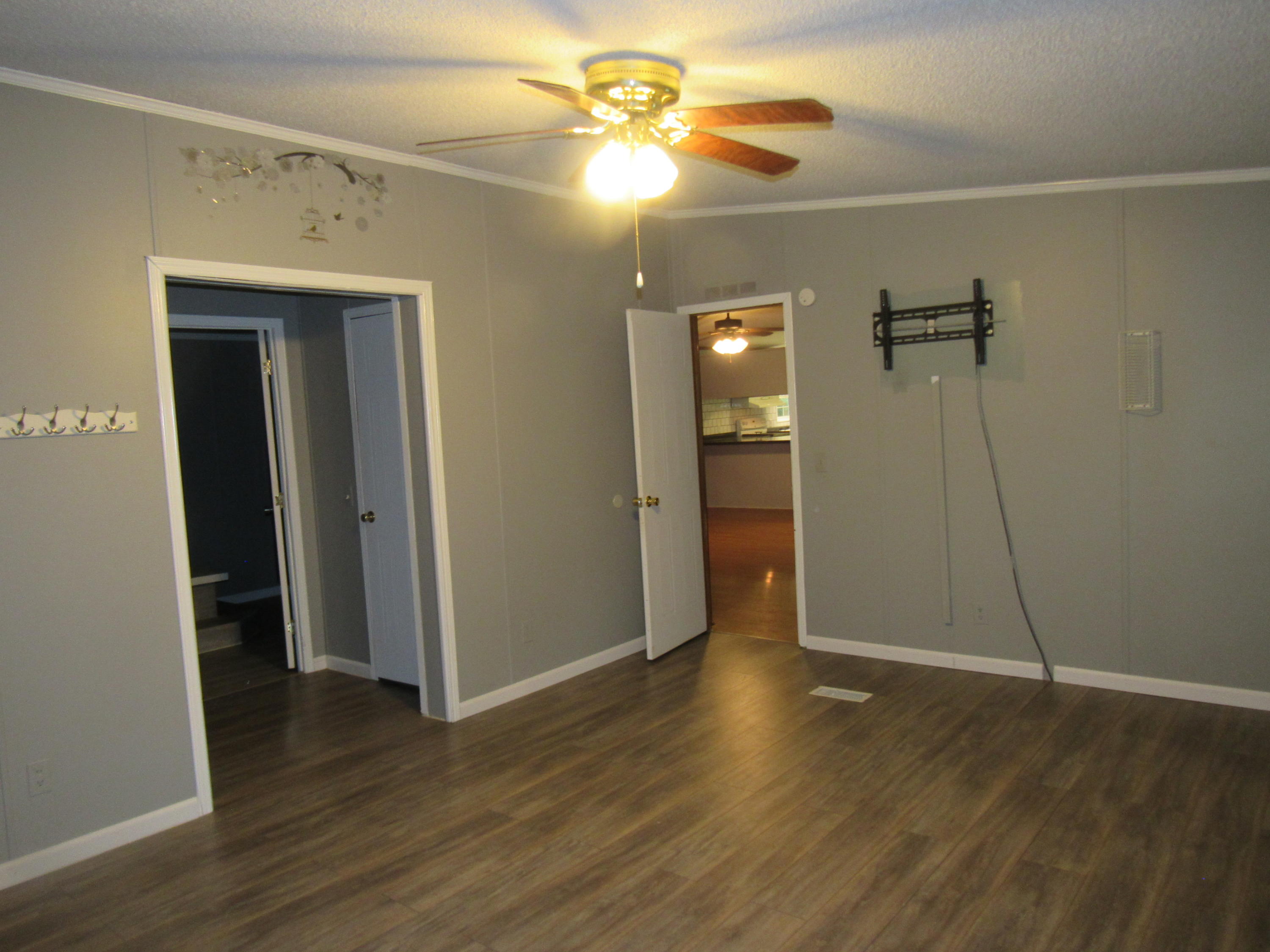 820 Bluff Road Harriman, TN 37748 - Photo 26 of 32 Master bedroom 1