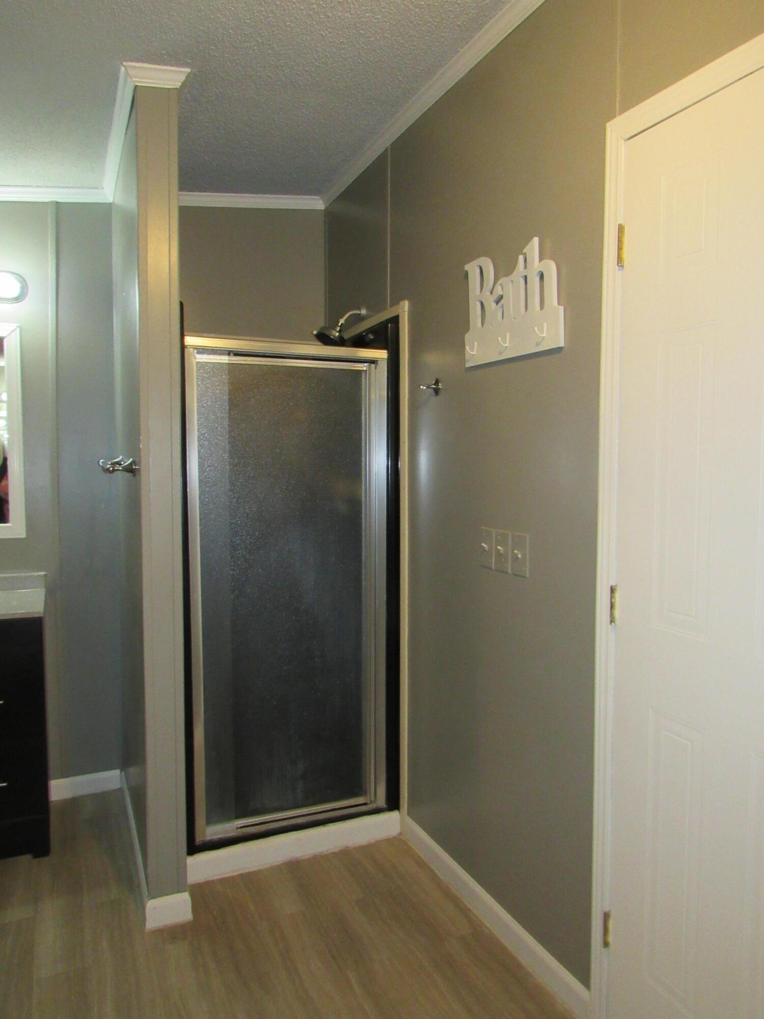 820 Bluff Road Harriman, TN 37748 - Photo 30 of 32 Walkin Shower