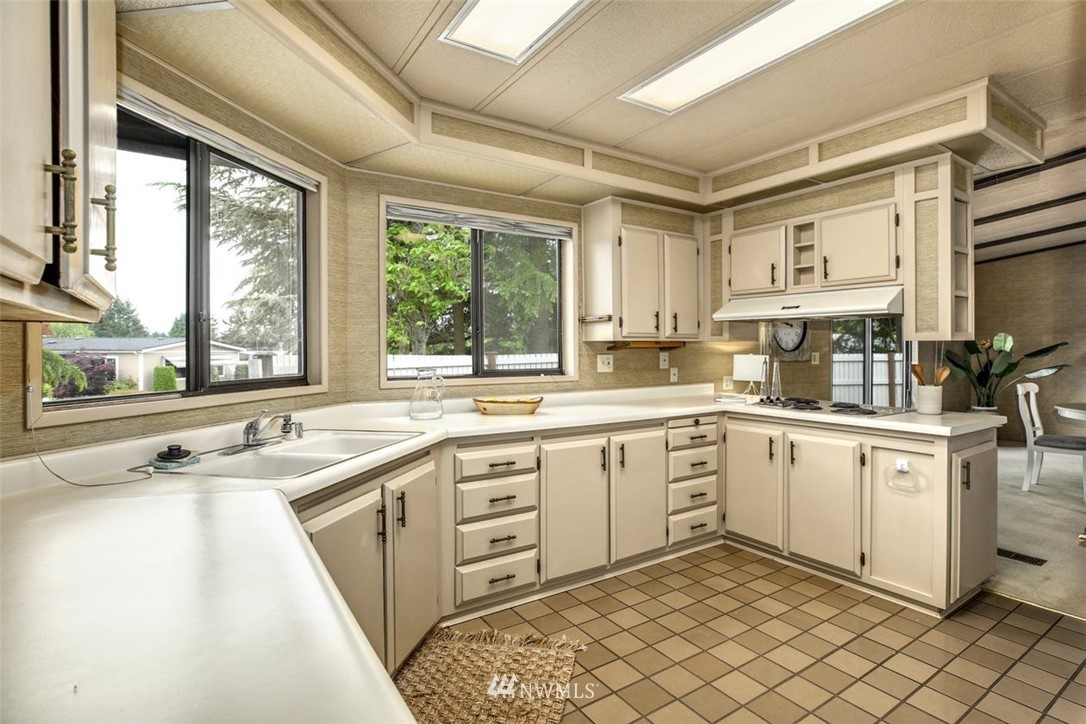 12630 Northeast 197th Street Bothell, WA 98011 - Photo 13 of 29 Gallery Image 13