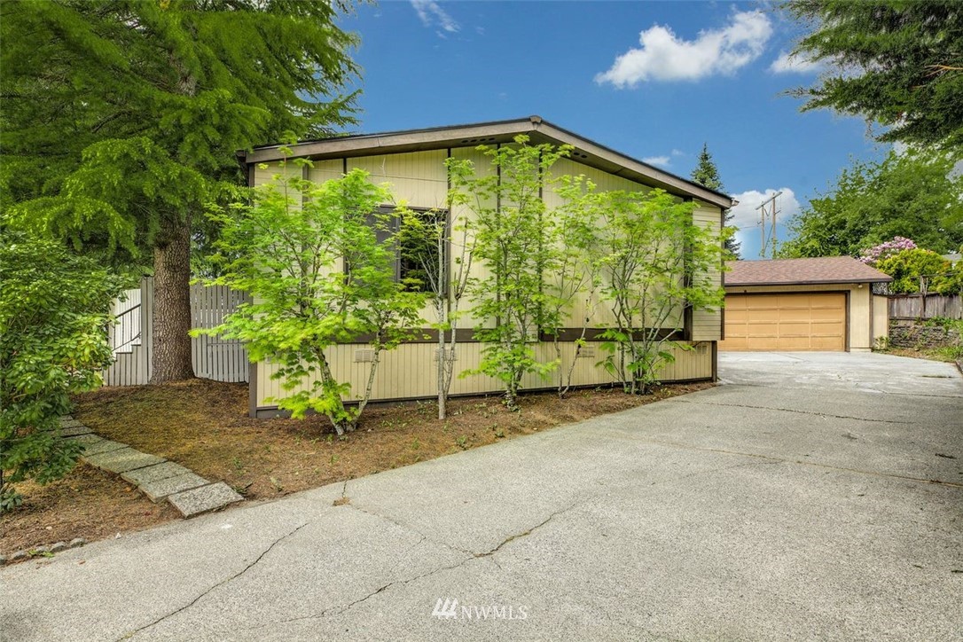 12630 Northeast 197th Street Bothell, WA 98011 - Photo 23 of 29 Gallery Image 23
