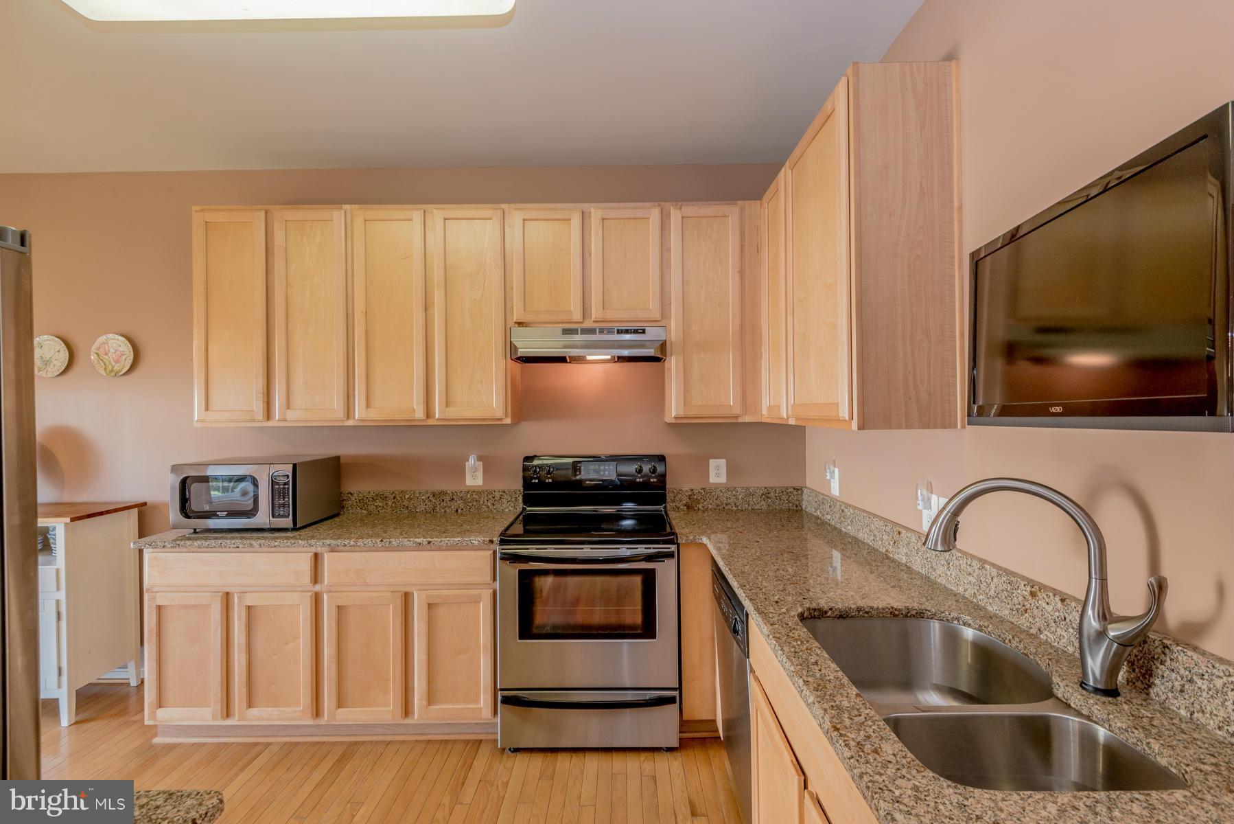 664 Luthardt Road Middle River, MD 21220 - Photo 2 of 18 Kitchen