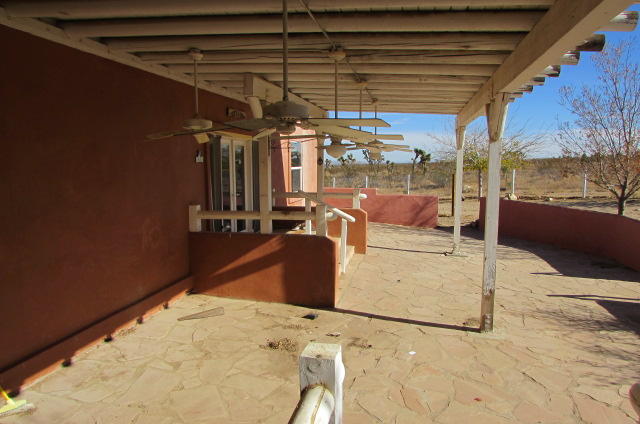 17150 Fort Tejon Road Llano, CA 93544 - Photo 7 of 12 028