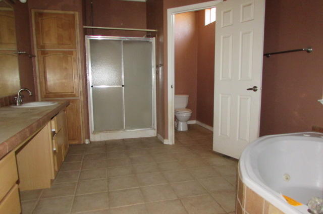 17150 Fort Tejon Road Llano, CA 93544 - Photo 9 of 12 020