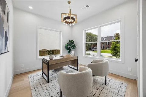 $1,850,000 | 5314 Evergreen Street, Bellaire, TX 77401