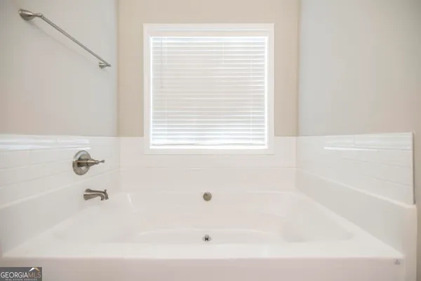 $399,999 | 219 Diamond Place, Gray, GA 31032