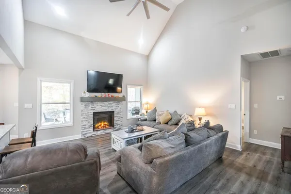 $399,999 | 219 Diamond Place, Gray, GA 31032